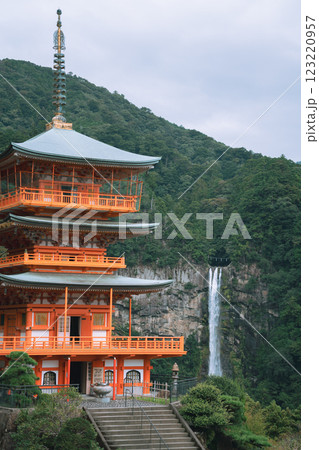 那智勝浦の美しい風景 那智勝浦の美しい風景 123220957