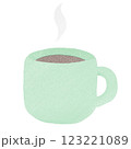 カップに入ったあたたかいコーヒー 123221089