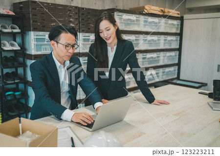 ネットショップ運営 123223211