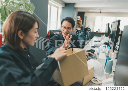 工場事務 物流事務 製造事務 運送事務 現場事務 工場事務 物流事務 製造事務 運送事務 現場事務 123223322