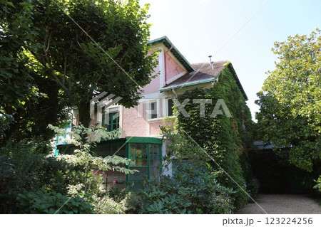 ジベルニーにあるモネの家 ジベルニーにあるモネの家 123224256