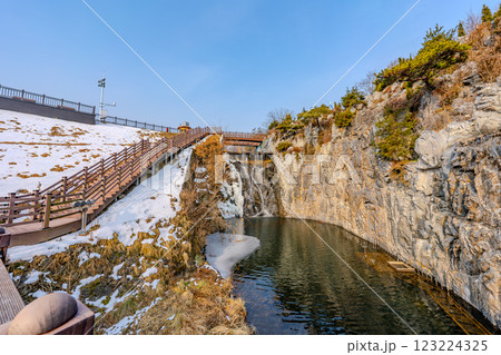 韓国 利川市 雪峰公園の風景 韓国 利川市 雪峰公園の風景 123224325