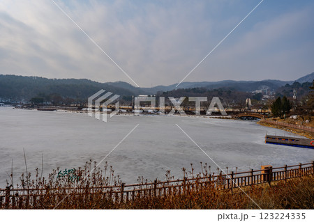 韓国 利川市 雪峰公園の風景 韓国 利川市 雪峰公園の風景 123224335