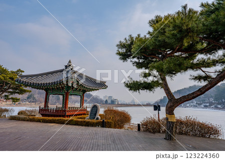 韓国 利川市 雪峰公園の風景 韓国 利川市 雪峰公園の風景 123224360