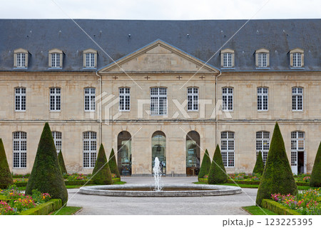 The Convent of the Abbey of the Holy Trinity in Caen 123225395