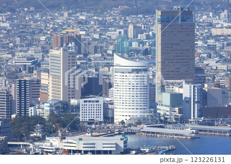 サンポート高松、新しく出来た徳島文理大高松駅キャンパスと高松駅、高松城跡周辺 123226131