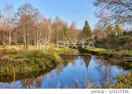 Tranquil view of the river bank in autumn 123227356
