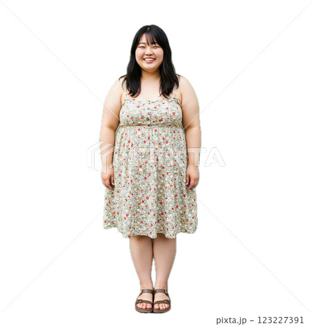 夏服女性 123227391