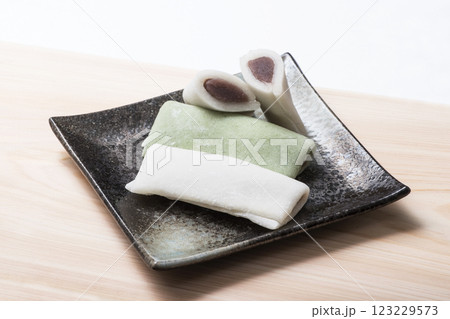 さわ餅 お餅の和菓子 郷土菓子 三重県の和菓子 和のイメージ さわ餅 お餅の和菓子 郷土菓子 三重県の和菓子 和のイメージ 123229573