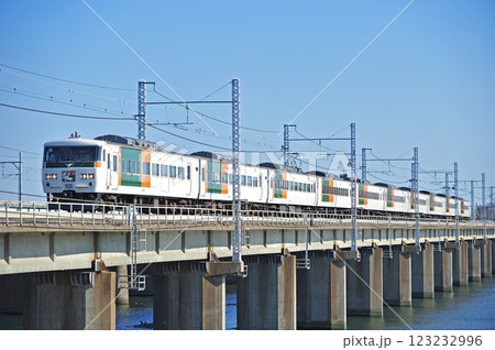 東海道本線 茅ヶ崎-平塚 JR東日本 185系 A3編成(大宮) 踊り子 東海道本線 茅ヶ崎-平塚 JR東日本 185系 A3編成(大宮) 踊り子 123232996