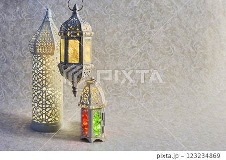 Eid al Fitr, Ramadan Kareem, Ornate Lanterns with glowing lights 123234869