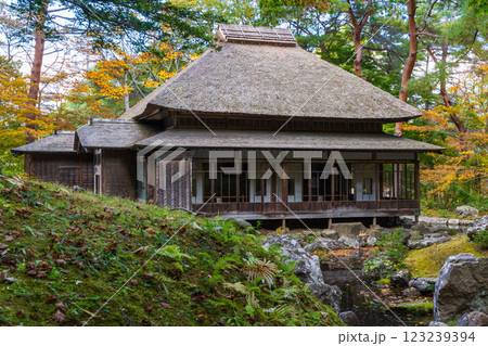 秋の北海道 函館市 旧岩船氏庭園(香雪園) 園亭 秋の北海道 函館市 旧岩船氏庭園(香雪園) 園亭 123239394