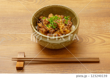 牛丼 123240139