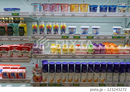 スーパーマーケット　マレーシアKL 123243272