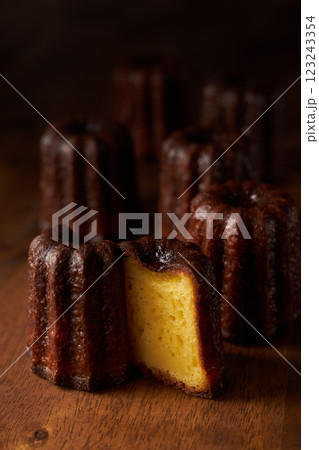 カヌレ・ド・ボルドー　洋菓子イメージ 123243354