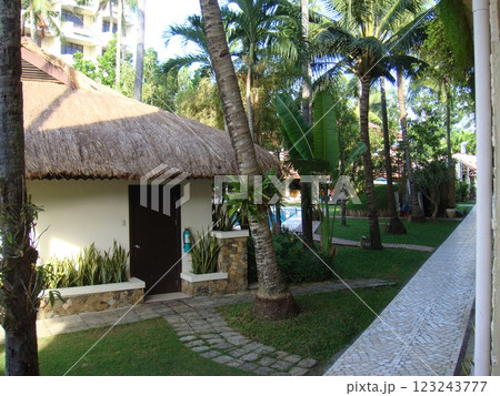 リゾートホテルの風景 123243777