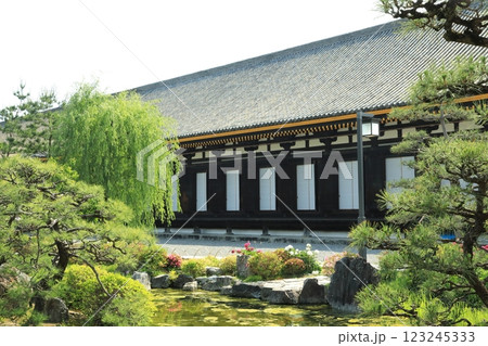 世界遺産　京都　天台宗漣華王院本堂　三十三間堂 123245333