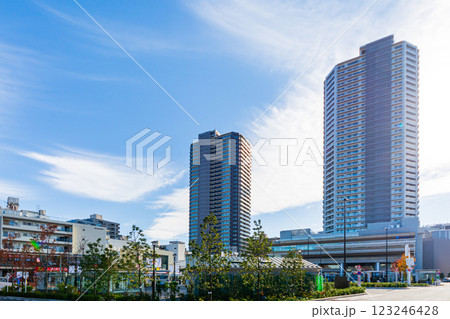 中央線　国分寺駅　北口駅前風景 123246428