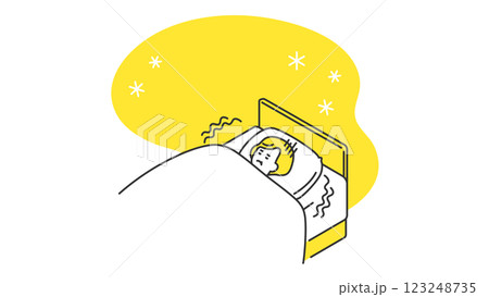 睡眠：冷えでなかなか眠れないシニア女性 123248735