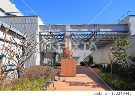 板橋区役所 南館7階 「屋上庭園」 板橋区役所 南館7階 「屋上庭園」 123249443