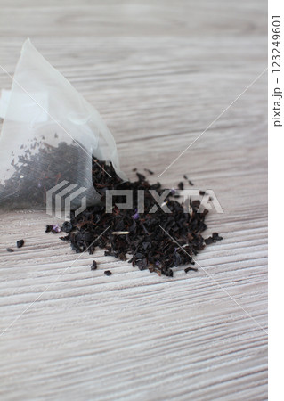 紅茶の茶葉 123249601