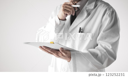 Consultation with a doctor for systematic health management. Consultation with a doctor for systematic health management. 123252231