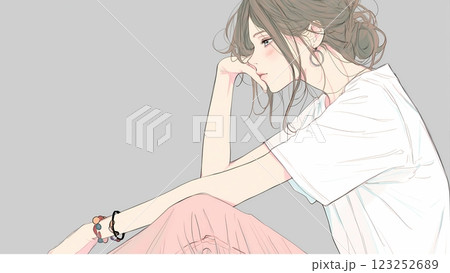「考え込む女性　ナチュラルな雰囲気　穏やかな時間」 123252689