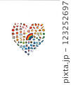 カラフルなハートのイラスト　虹色 123252697