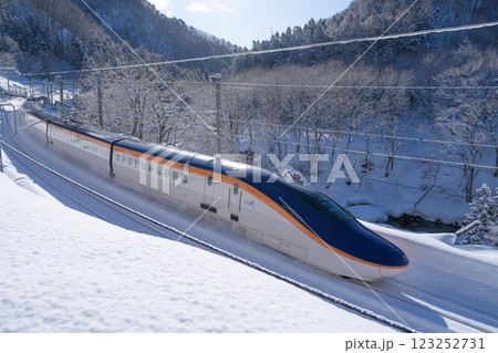 E8系新幹線　冬 123252731