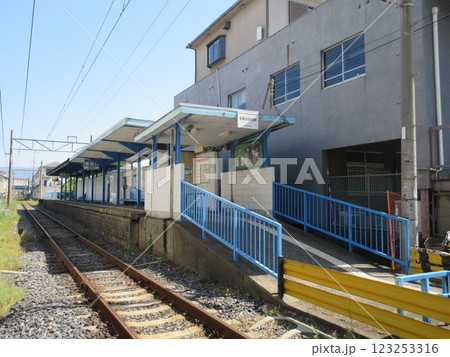水間鉄道水間線 貝塚市役所前駅 123253316