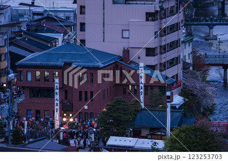 230414春の高山祭夜祭g016 123253703
