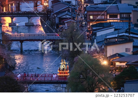 230414春の高山祭夜祭g028 123253707