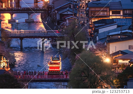 230414春の高山祭夜祭g033 123253713