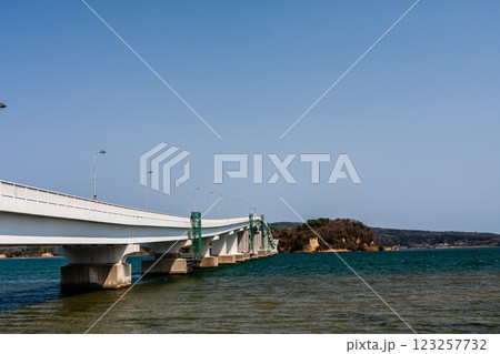能登島大橋　石川県能登　春3月 123257732