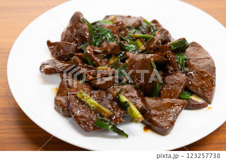 おいしいレバニラ炒め 123257738