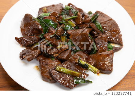 おいしいレバニラ炒め おいしいレバニラ炒め 123257741