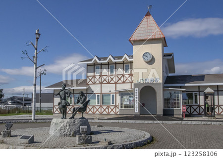 JR石北本線端野駅の風景 123258106