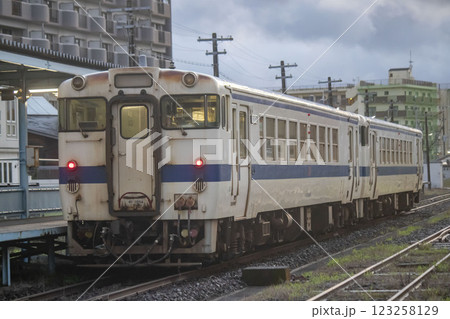 JR日南線志布志駅のキハ40 123258129