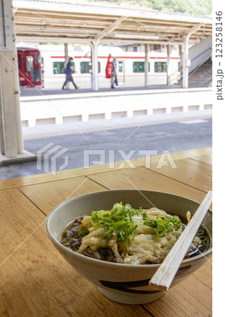 しなの鉄道線しなの鉄道の駅そば 123258146