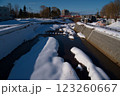 冬の川 123260667