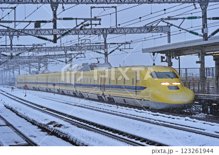 東海道新幹線　小田原　JR西日本　923形3000番台　T5編成（博多）　ドクターイエロー 123261944
