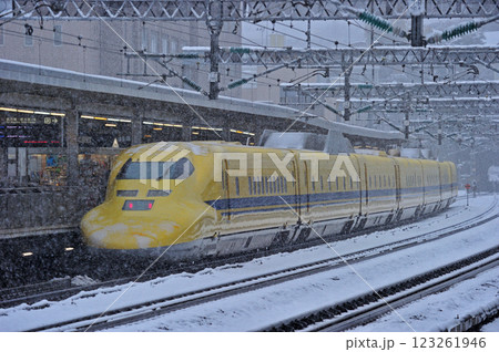 東海道新幹線　小田原　JR西日本　923形3000番台　T5編成（博多）　ドクターイエロー 123261946