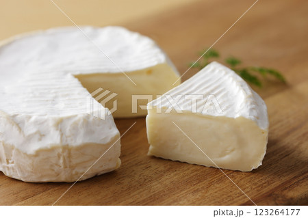 カマンベールチーズ 123264177