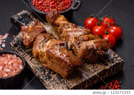 Delicious grilled chicken, turkey or pork skewers with salt, spices and herbs 123271555
