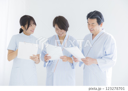 看護師、カウンセリング、人間ドック　 123278701