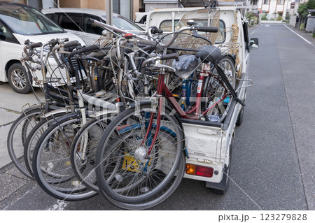 廃品回収 廃品回収 123279828