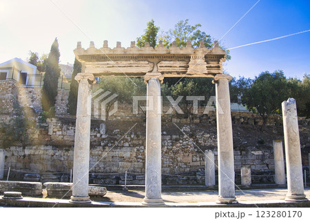 ギリシャ古代遺跡・古代アゴラの美しい景観 ギリシャ古代遺跡・古代アゴラの美しい景観 123280170