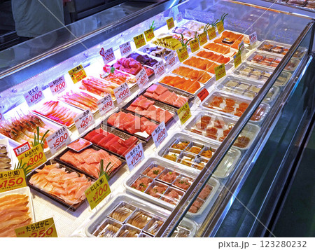 勝手丼 釧路和商市場 Washo Ichiba market ネタ選び 自作お好み丼 勝手丼 釧路和商市場 Washo Ichiba market ネタ選び 自作お好み丼 123280232