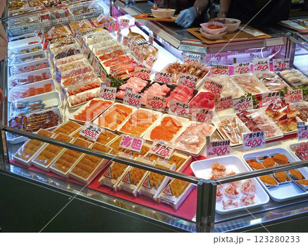 勝手丼 釧路和商市場 Washo Ichiba market ネタ選び 自作お好み丼 勝手丼 釧路和商市場 Washo Ichiba market ネタ選び 自作お好み丼 123280233