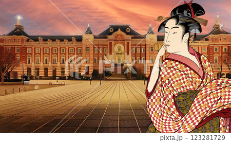 東京駅と和服の女性	 123281729